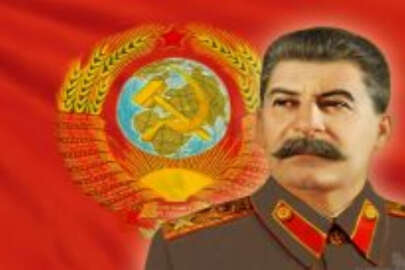 Saakaşvili, Gori’de Stalin anıtının yeniden konulmasına karşı