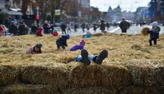 Kiev’in merkezinde samanlık düzenlendi