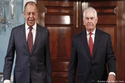 Tillerson ve Lavrov bir araya geldi