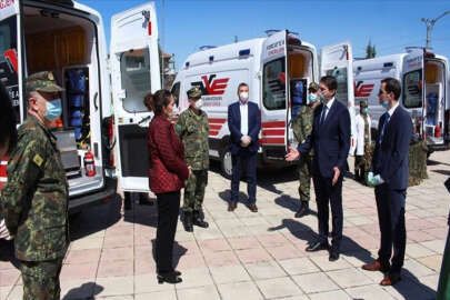 Türkiye'den Arnavutluk'a ambulans yardımı