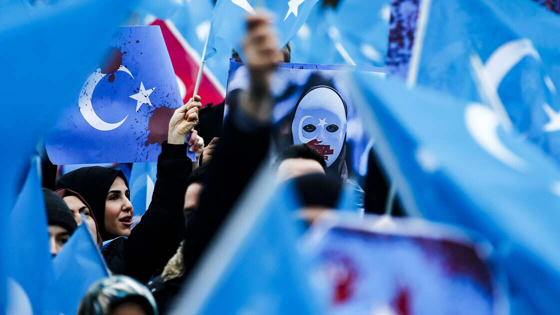 Berlin'de, Çin'in Doğu Türkistan politikaları protesto edildi