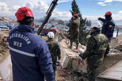 Deprem bölgesinde görevli Azerbaycanlı sağlık ekibi Bakü'ye döndü