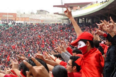 İran Futbol Federasyonundan Traktör Tebriz oyuncusuna ceza