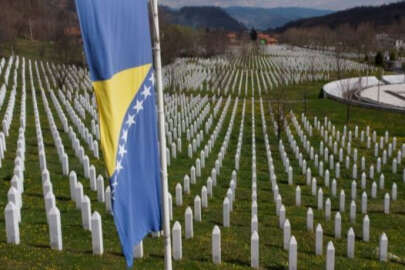 Cumhurbaşkanı Erdoğan, Srebrenitsa Soykırımı'nı andı