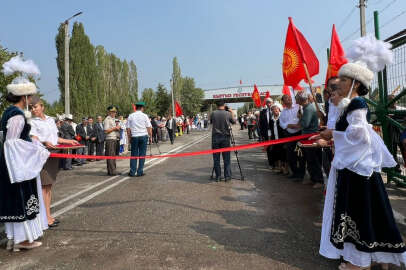 15 yıldır kapalı olan Özbekistan-Kırgızistan arasındaki sınır kapısı yeniden açıldı