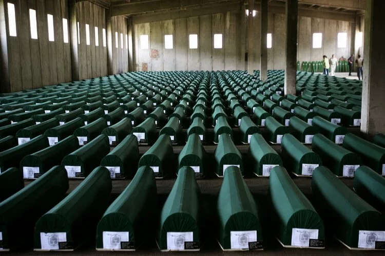 Yarası kapanmayan katliam: Srebrenitsa