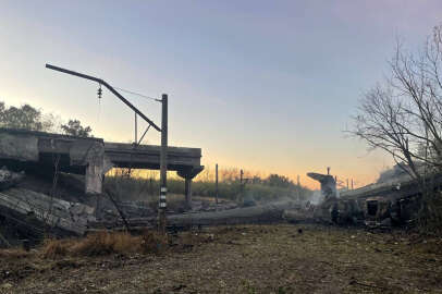 Donetsk bölgesinde Rus işgal güçlerinin ikmal yolu imha edildi