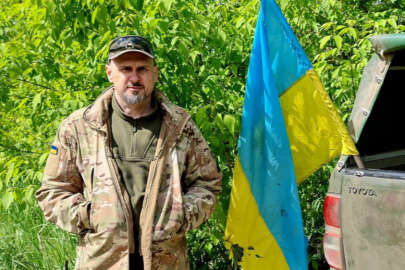 Ukraynalı yönetmen, eski siyasi tutsak Oleg Sentsov cephede yaralandı
