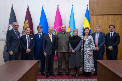 Ukrayna Savunma Bakanı Umerov, G7 ülkelerinin Ukrayna büyükelçileriyle toplantı yaptı