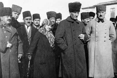 Timsal Karabekir: Kazım Karabekir, Atatürk’e kurtuluşun anahtarının Doğu’da olduğunu söylemişti