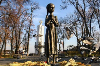 Kırımoğlu, Holodomor Soykırımı'nı andı: Tarihimizin korkunç trajedisi