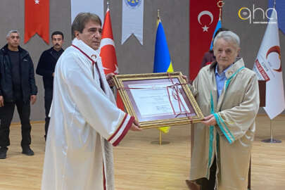 Konya Gıda ve Tarım Üniversitesi, Kırımoğlu'na fahri doktora takdim etti