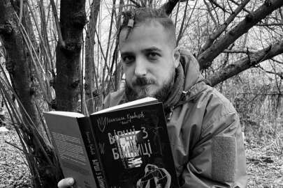 Ukraynalı şair Maksım Krıvtsov işgalcilerle çıkan çatışma sonucunda hayatını kaybetti