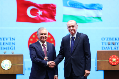 Özbekistan Cumhurbaşkanı Mirziyoyev'e Türkiye Cumhuriyeti Devlet Nişanı