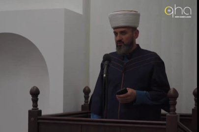 Kıyiv’de yaşayan Kırım Tatarları Kurban Bayramı namazı için bir araya geldi