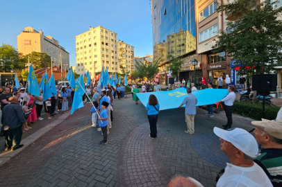 Kırım Tatar Millî Bayrak Günü Eskişehir'de coşkuyla kutlandı