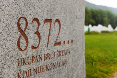 Srebrenitsa Soykırımı'ndan sorumlu Sırplara müebbet hapsi!