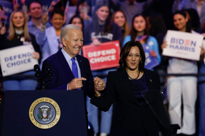 Biden adaylıktan çekilerek Harris'e desteğini açıkladı!