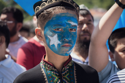 Doğu Türkistan'da intihar vakaları artıyor!