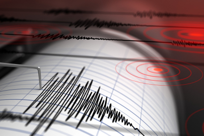 Adana'da peşi sıra iki deprem!