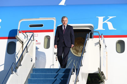 Özbekistan Cumhurbaşkanı Şevket Mirziyoyev Kazakistan'da