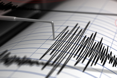 İzmir sallandı: 3.5 büyüklüğünde deprem