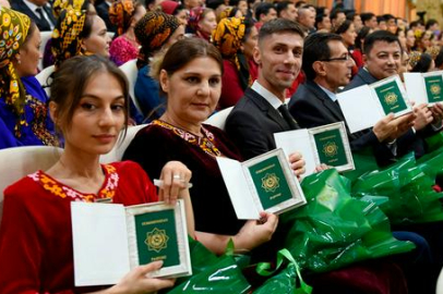 Türkmenistan binden fazla yabancıya vatandaşlık verdi