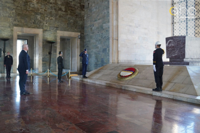 Ukrayna Dışişleri Bakanı Sıbiga, Anıtkabir'i ziyaret etti