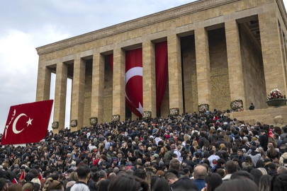 Anıtkabir, 10 Kasım'da tarihin en yüksek ziyaretçi akınına uğradı