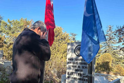 Doğu Türkistan Cumhuriyeti kurucusu Mehmet Emin Buğra'ya büyük vefa