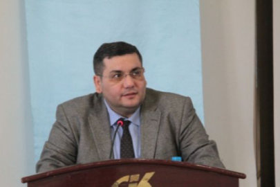 Bayar: Putları Putin'e ibadetten öte bir uğraş değil