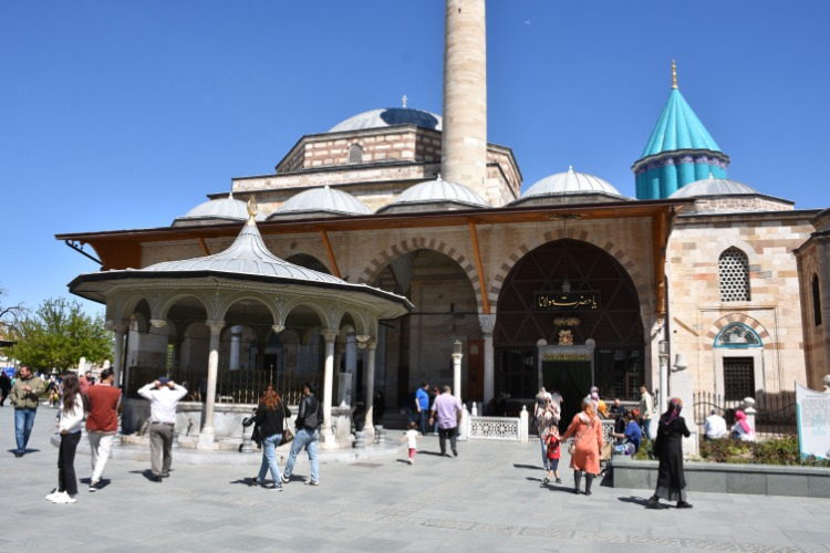 1. Konya Mevlana Müzesi