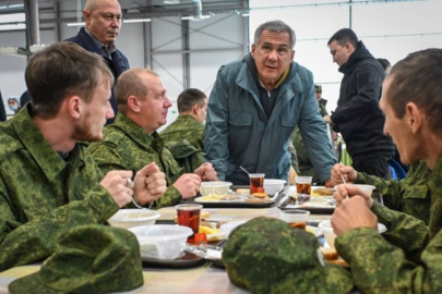 Tataristan ve Başkurdistan liderleri, Rusya'ya sağladıkları destekle övündü!