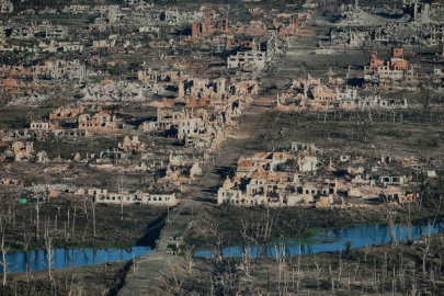 Ukrayna birlikleri, Vovçansk'ta Rus mevzilerini ve mühimmat depolarını vurdu!